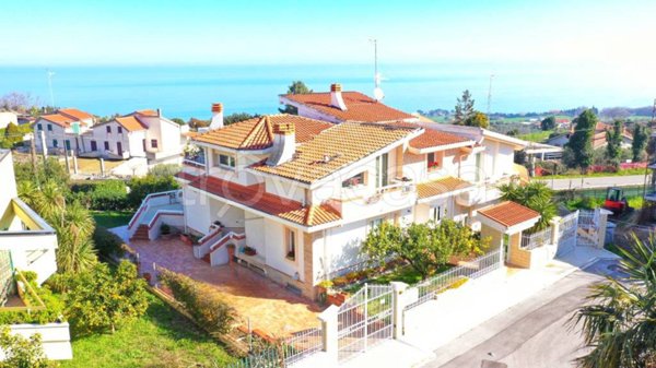 casa indipendente in vendita a Petacciato