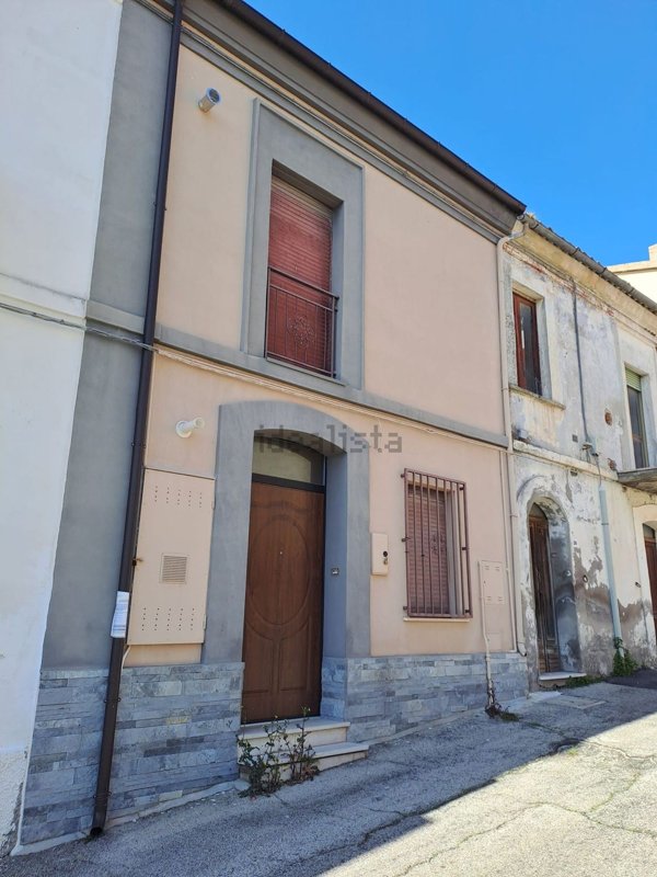 casa indipendente in vendita a Petacciato