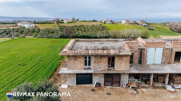 casa indipendente in vendita a Petacciato