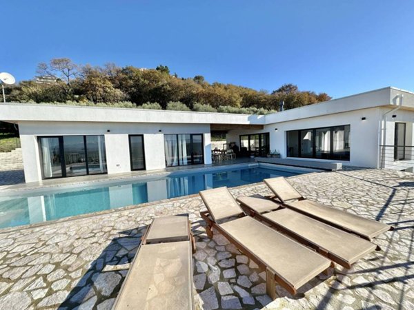 casa indipendente in vendita a Petacciato