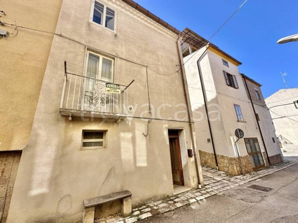 casa indipendente in vendita a Petrella Tifernina