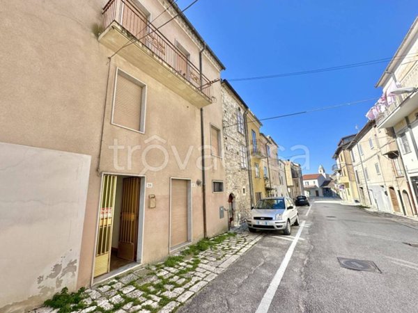 casa indipendente in vendita a Petrella Tifernina