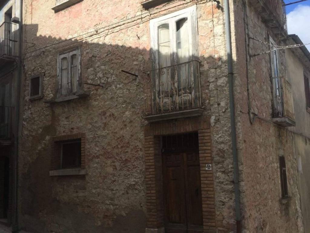 casa indipendente in vendita a Riccia