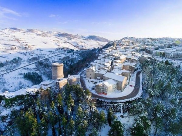 casa indipendente in vendita a Riccia