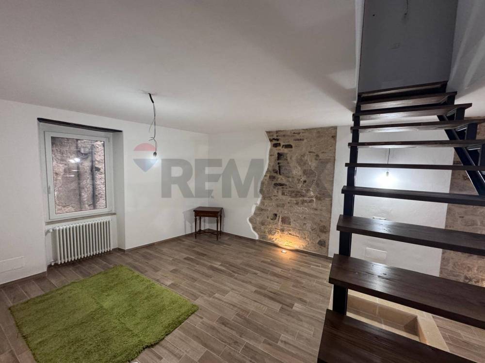 casa indipendente in vendita a Riccia in zona Peschete