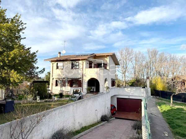 casa indipendente in vendita a Ripalimosani