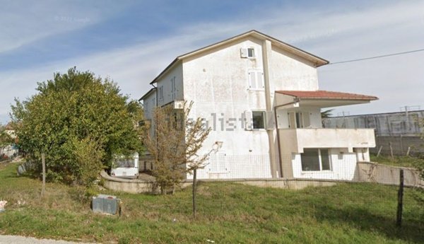 casa indipendente in vendita a Ripalimosani