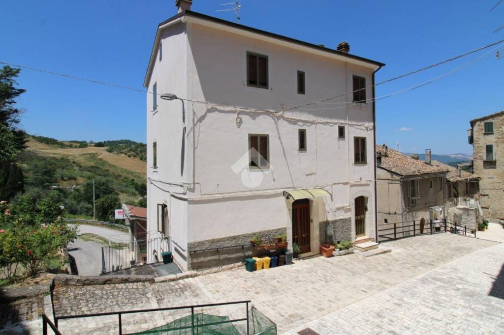casa indipendente in vendita a Ripalimosani