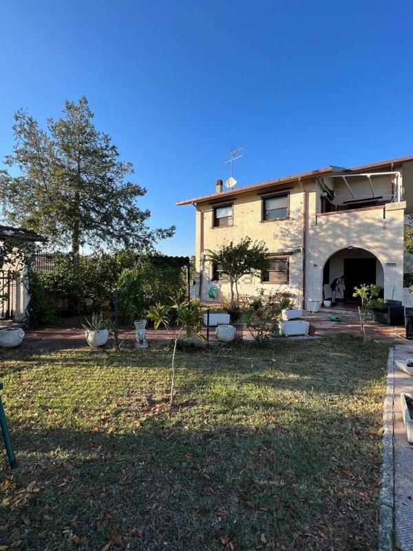 casa indipendente in vendita a Ripalimosani