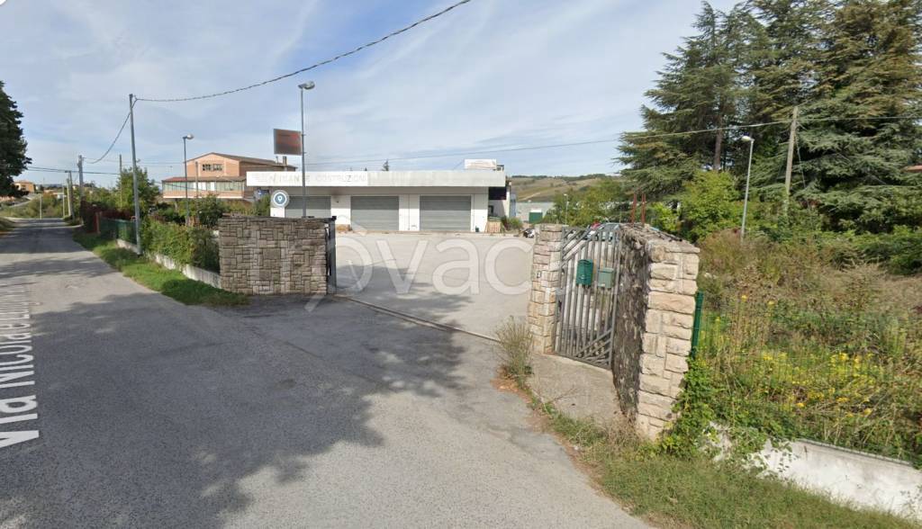 locale commerciale in vendita a Ripalimosani