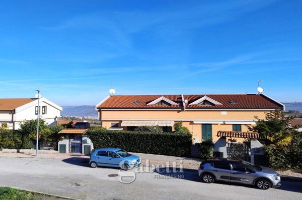 casa indipendente in vendita a Ripalimosani