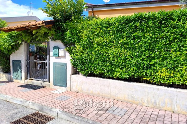 casa indipendente in vendita a Ripalimosani