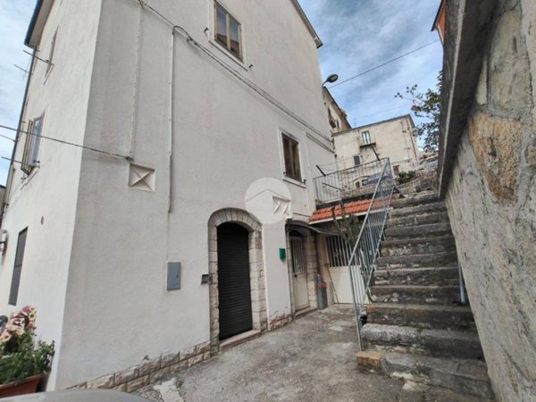 casa indipendente in vendita a Ripalimosani