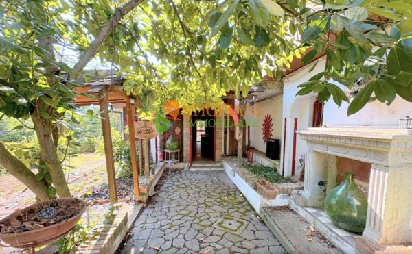 casa indipendente in vendita a Ripalimosani