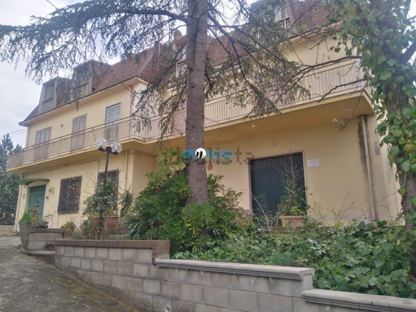 casa indipendente in vendita a Rotello