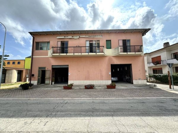casa indipendente in vendita a San Giacomo degli Schiavoni