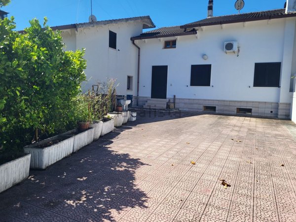 casa indipendente in vendita a San Giacomo degli Schiavoni