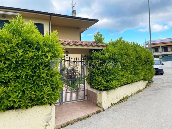 casa indipendente in vendita a San Giacomo degli Schiavoni