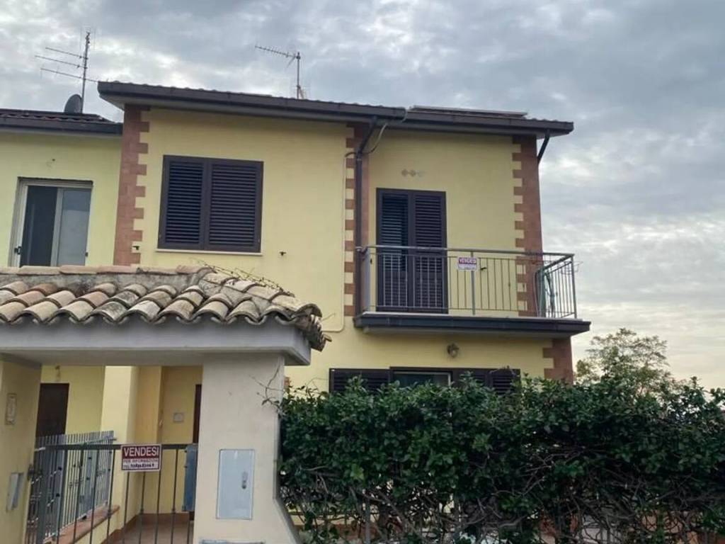 casa indipendente in vendita a San Giacomo degli Schiavoni