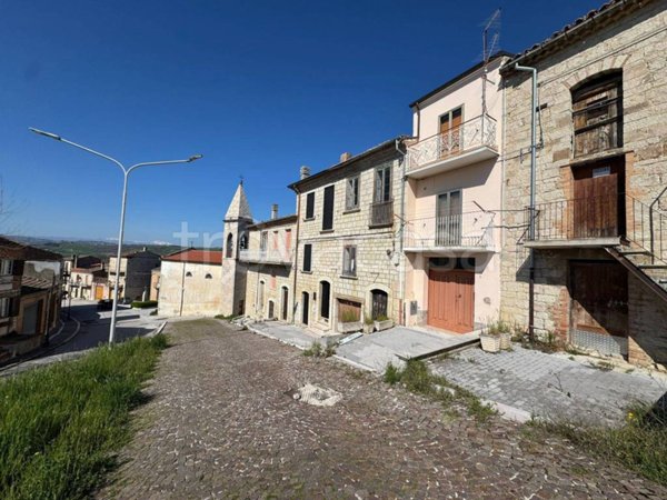 casa indipendente in vendita a San Giovanni in Galdo