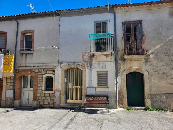 casa indipendente in vendita a San Giuliano del Sannio