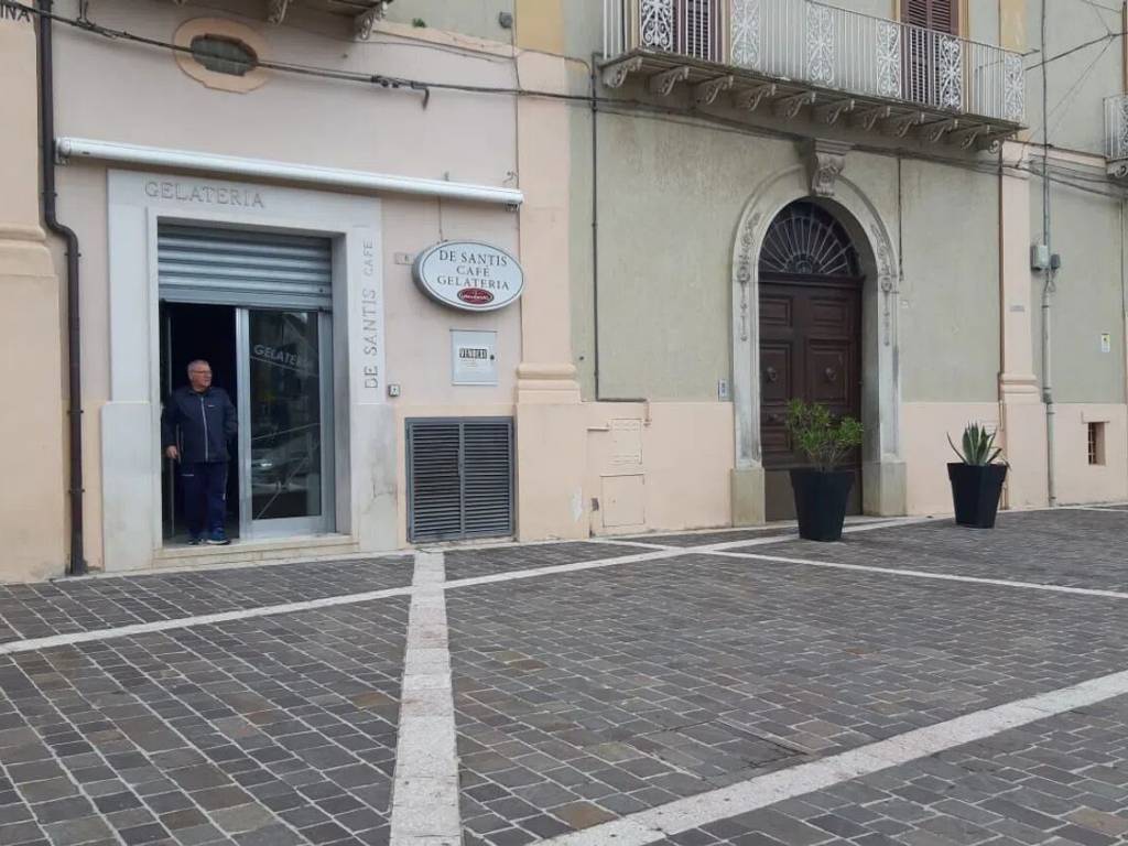 negozio in vendita a San Martino in Pensilis