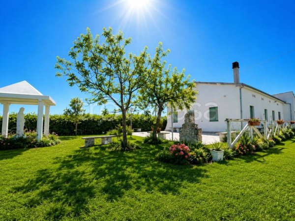 casa indipendente in vendita a San Martino in Pensilis