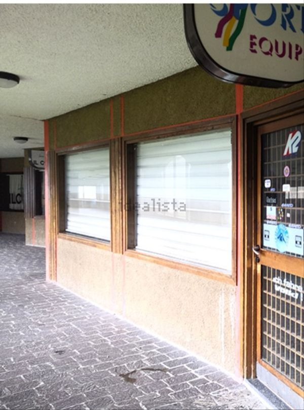 locale commerciale in vendita a San Massimo