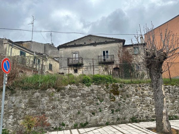casa indipendente in vendita a San Massimo