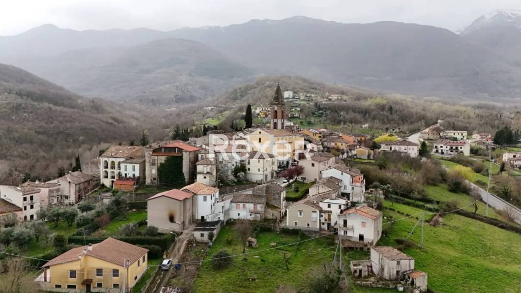 casa indipendente in vendita a San Massimo