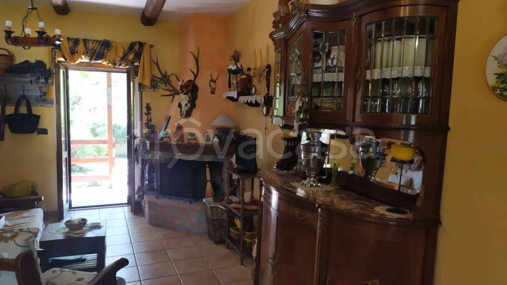 casa indipendente in vendita a San Massimo