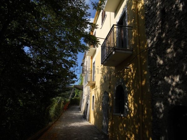 casa indipendente in vendita a Sepino