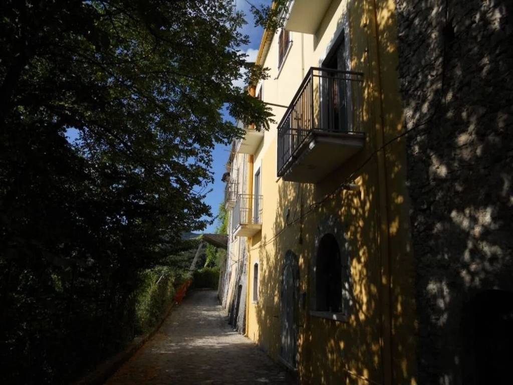 casa indipendente in vendita a Sepino