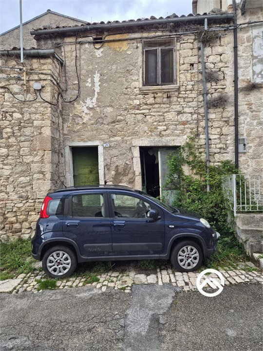 casa indipendente in vendita a Sepino
