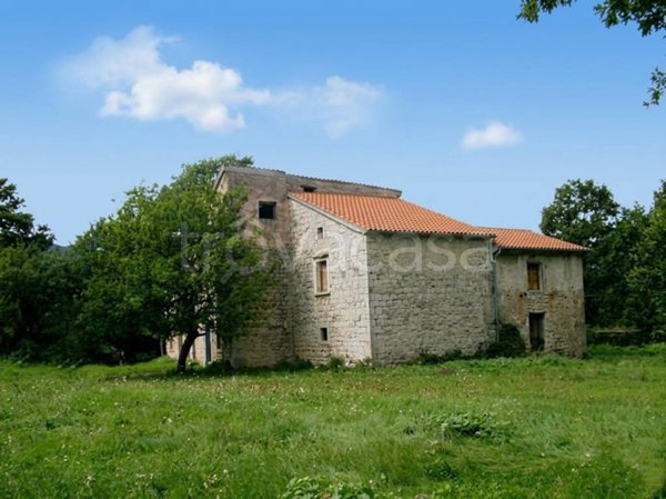 casa indipendente in vendita a Sepino