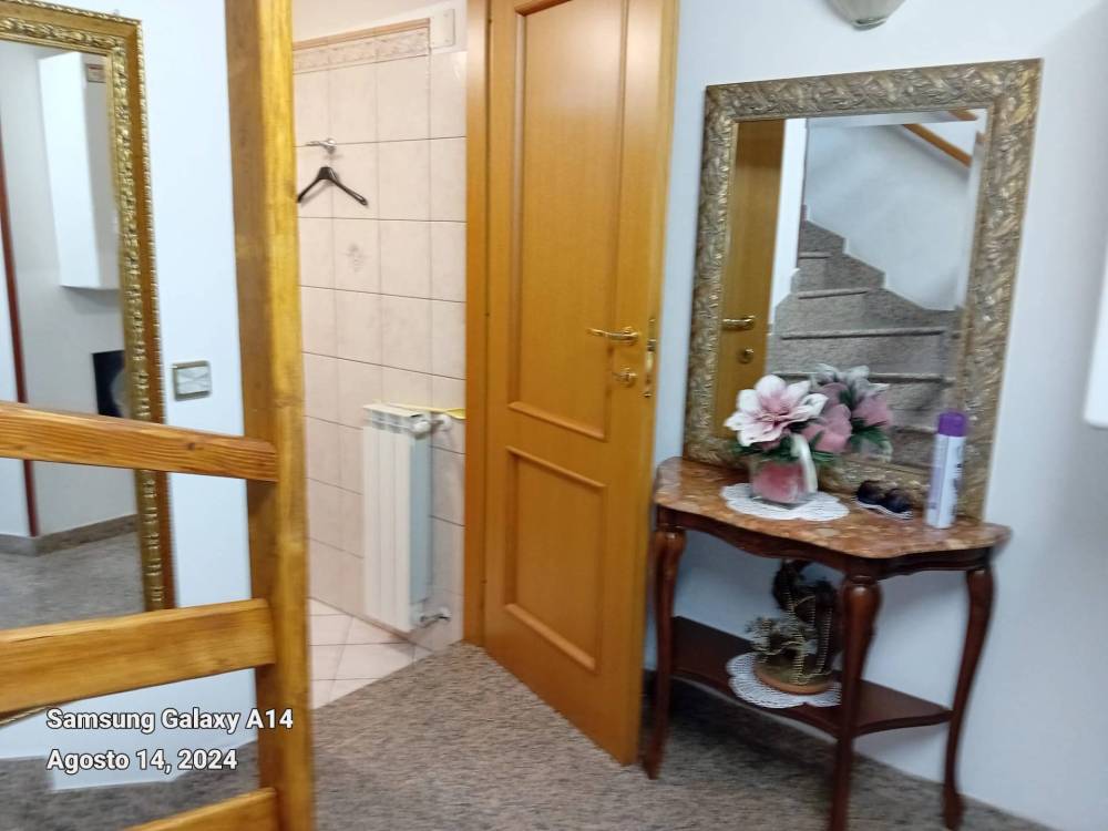 casa indipendente in vendita a Tavenna