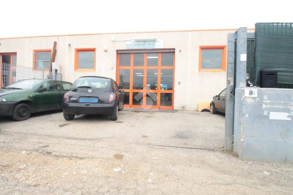 locale commerciale in vendita a Termoli