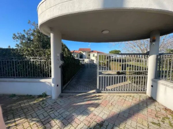 pentavano in vendita a Termoli