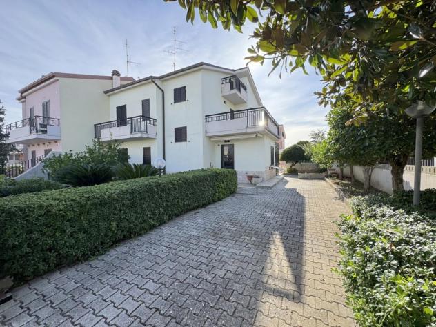 casa indipendente in vendita a Termoli