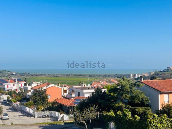 casa indipendente in vendita a Termoli