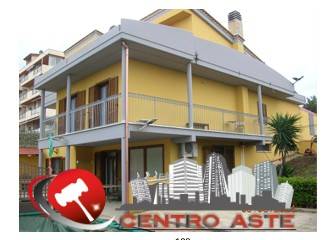 casa indipendente in vendita a Termoli