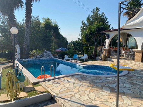 casa indipendente in vendita a Termoli