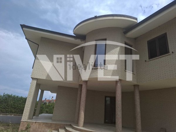 casa indipendente in vendita a Termoli