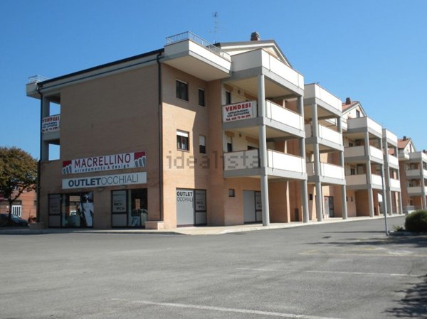 locale commerciale in vendita a Termoli