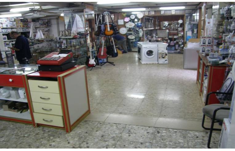 locale commerciale in vendita a Termoli