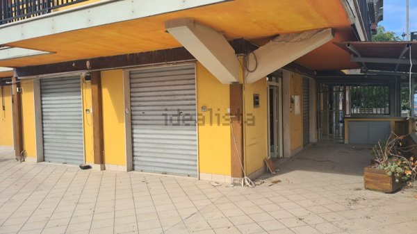 locale commerciale in vendita a Termoli