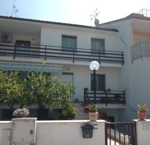 casa indipendente in vendita a Termoli