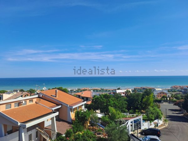 casa indipendente in vendita a Termoli