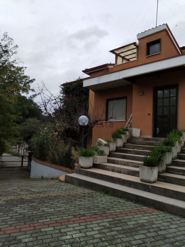 casa indipendente in vendita a Termoli
