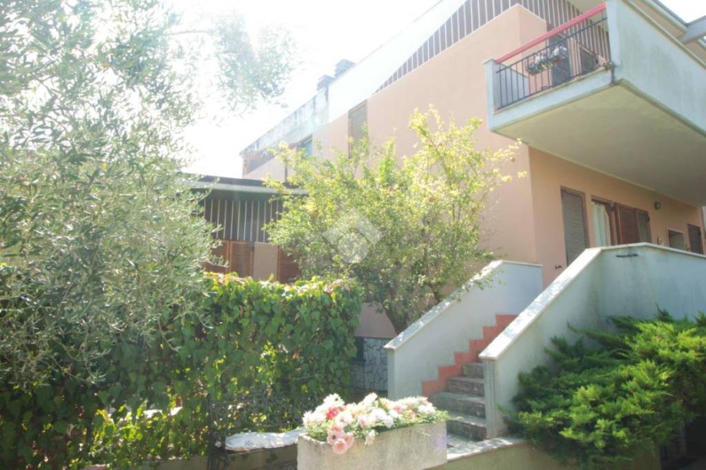 casa indipendente in vendita a Termoli